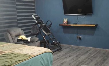 CASA EN VENTA EN LA LOMA DE GOLF