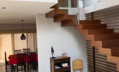 CASA EN VENTA, EN FRACC. SIERRA AZUL