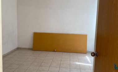 CASA EN VENTA EN FRACC. LA CANTERA