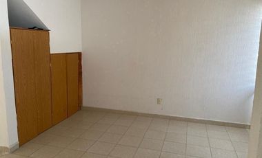 CASA EN VENTA EN FRACC. LA CANTERA