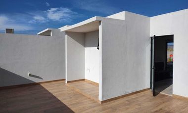 CASA EN VENTA EN PRIVADA POR VILLA MAGNA