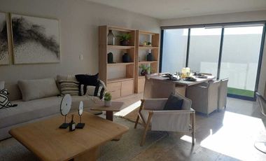 CASA EN VENTA EN PRIVADA POR VILLA MAGNA