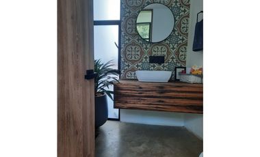 Copia de Venta de moderna y espectacular CASA CAMPESTRE en Santa Elena.