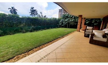 Copia de Venta de hermosa y amplia CASA en el POBLADO, espacios amplios.