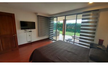 Copia de Venta de hermosa y amplia CASA en el POBLADO, espacios amplios.