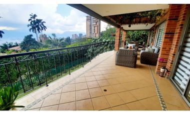 Copia de Venta de hermosa y amplia CASA en el POBLADO, espacios amplios.