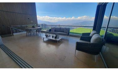 Copia de VENTA de moderna casa con PISCINA en Las Palmas con vista a la ciudad.