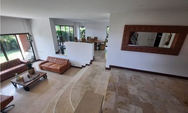 Copia de VENTA CASA CON PRECIO DE OPORTUNIDAD EN EL POBLADO, SECTOR LOS BALSOS.