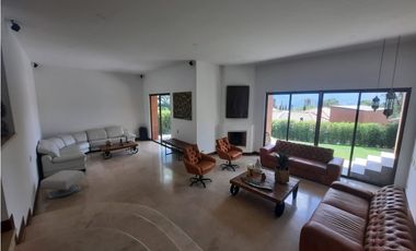 Copia de VENTA CASA CON PRECIO DE OPORTUNIDAD EN EL POBLADO, SECTOR LOS BALSOS.