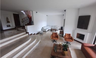 Copia de VENTA CASA CON PRECIO DE OPORTUNIDAD EN EL POBLADO, SECTOR LOS BALSOS.