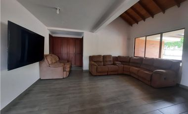 Copia de VENTA CASA CON PRECIO DE OPORTUNIDAD EN EL POBLADO, SECTOR LOS BALSOS.