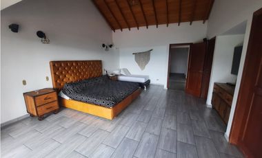 Copia de VENTA CASA CON PRECIO DE OPORTUNIDAD EN EL POBLADO, SECTOR LOS BALSOS.