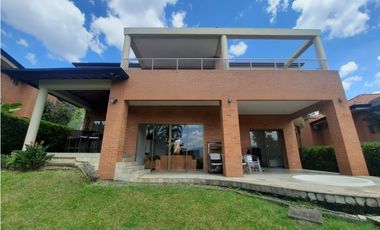 Copia de VENTA CASA CON PRECIO DE OPORTUNIDAD EN EL POBLADO, SECTOR LOS BALSOS.