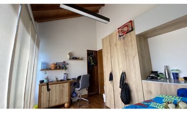 Copia de VENTA DE AMPLIA CASA CON TERRAZA Y JARDIN EN EL POBLADO, LOS BALSOS.