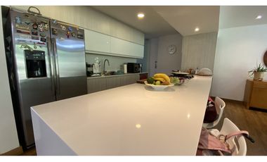 Copia de VENTA DE AMPLIA CASA CON TERRAZA Y JARDIN EN EL POBLADO, LOS BALSOS.