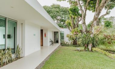 VENTA de moderna FINCA en San Jerónimo, sector El Hato. Unidad cerrada