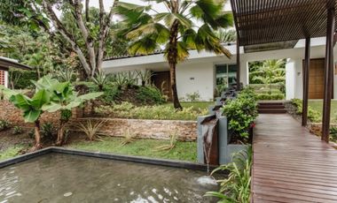 VENTA de moderna FINCA en San Jerónimo, sector El Hato. Unidad cerrada