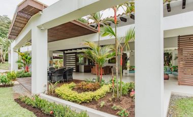 VENTA de moderna FINCA en San Jerónimo, sector El Hato. Unidad cerrada