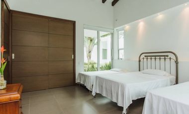 VENTA de moderna FINCA en San Jerónimo, sector El Hato. Unidad cerrada