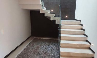 Casa en Venta en Altozano Fraccionamiento privado con áreas verdes