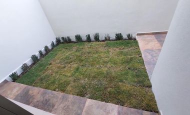 Casa en Venta en Altozano Fraccionamiento privado con áreas verdes