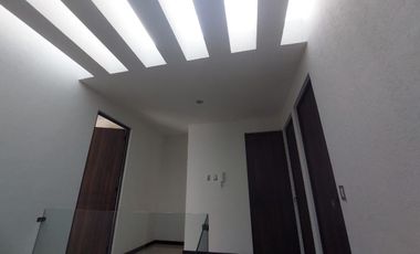 Casa en Venta en Altozano Fraccionamiento privado con áreas verdes
