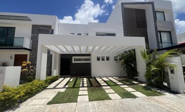 Casa en Renta en Residencial Aqua