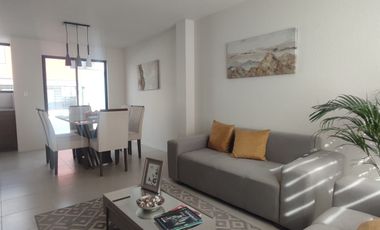 VENTA CASA  MITAD DEL MUNDO DENTRO DE CONJUNTO