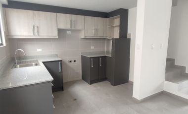 VENTA CASA LLANO GRANDE EN CONJUNTO
