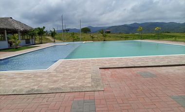 EN venta Terreno en  MAnta  urbanización COSTA DEL ESTE