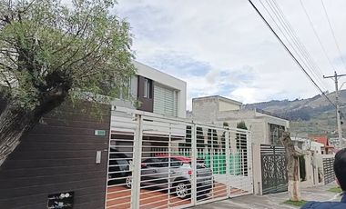 TERRENO EN VENTA EN URBANIZACIÓN EXCLUSIVA EN FICOA
