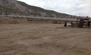 Renta terreno de 20.835m2 con cerramiento y oficina en la Mitad del Mundo