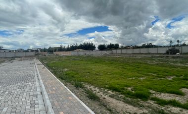 Venta de terrenos desde 300m2 urbanización exclusiva en Atuntaqui