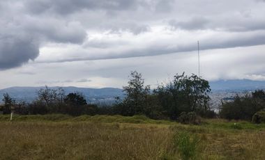 TERRENO EN VENTA EN CONSTANTINO FERNÁNDEZ. AMBATO