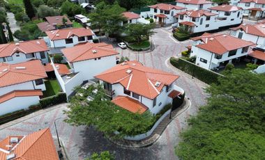 Casa en Venta-Sector Cumbaya/Vía Intervalles