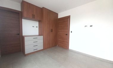 CASA EN VENTA-URBANIZACIÓN EN TUMBACO