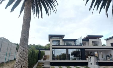 CASA EN VENTA-URBANIZACIÓN EN TUMBACO