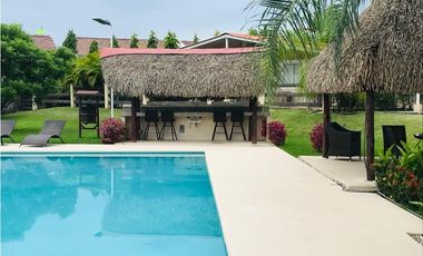 ALQUILO CASA PARAISO VILLAGE EN CORONADO AMUEBLADA