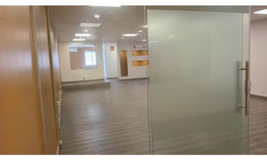 BRISAS DEL GOLF / LOCAL / VILLAGE GALERY / 120M / PLANTA ALTA /JC