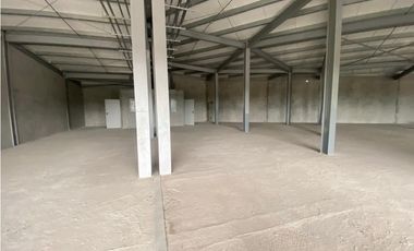 PEDREGAL / LOCAL COMERCIAL / PLAZA TERRANOVA / 70M / PLANTA ALTA /J