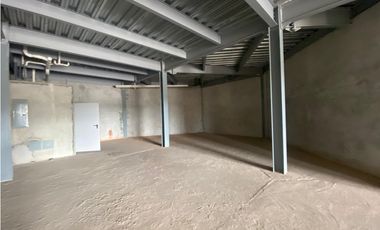 PEDREGAL / LOCAL COMERCIAL / PLAZA TERRANOVA / 157M / PLANTA BAJA /J