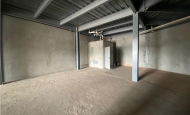 PEDREGAL / LOCAL COMERCIAL / PLAZA TERRANOVA / 157M / PLANTA BAJA /J