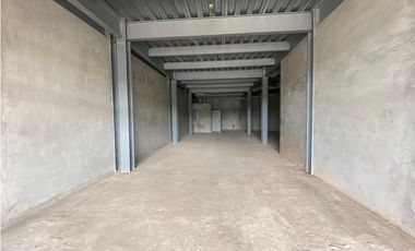 PEDREGAL / LOCAL COMERCIAL / PLAZA TERRANOVA / 157M / PLANTA BAJA /J