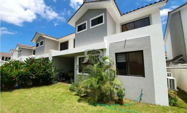 Se Vende Casa en Sierra Nevada Brisas Del Golf