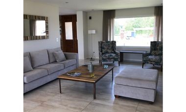 ESPECTACULAR CASA EN RUMENCO