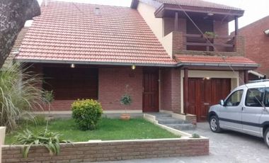 CHALET BARRIO ZACAGNINI