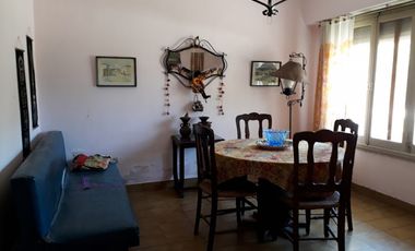 CHALET DE 4 AMBIENTES