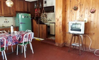CHALET DE 4 AMBIENTES
