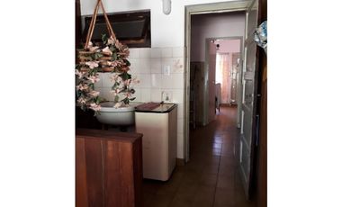 CHALET DE 4 AMBIENTES