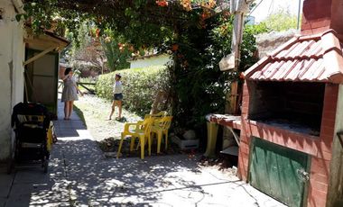 CHALET DE 4 AMBIENTES